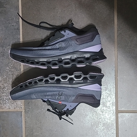 On Cloud OC Running Cloudstratus Women Size 10.5 - Picture 8 of 10